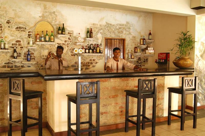 美人鱼酒店及俱乐部 卡卢特勒 外观 照片